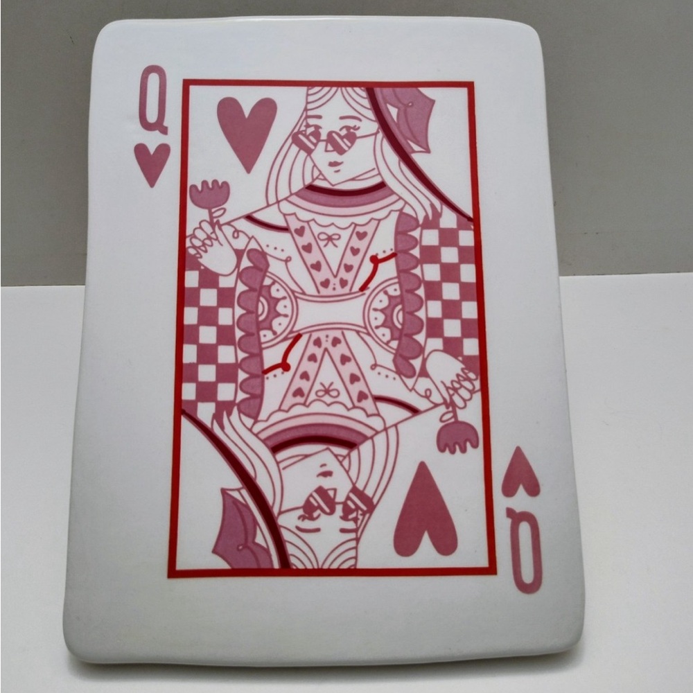 Queen of Hearts Serveware Tray with Feet
